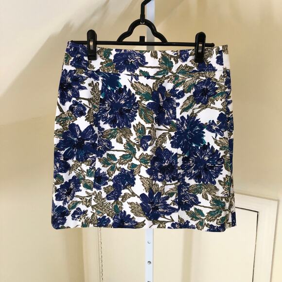 Brooks Brothers 1818 Red Fleece NWOT Women's Floral Mini Skirt Size 6 - Picture 3 of 7